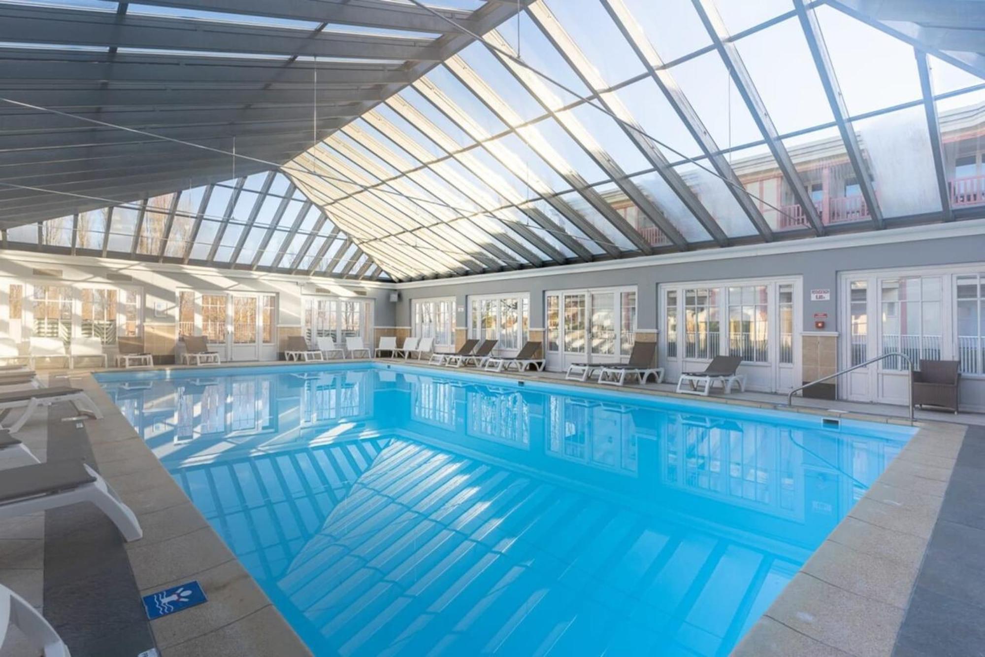 Beautiful Flat With Swimming Pool Tennis Court And Parking 148 Le Touquet Buitenkant foto